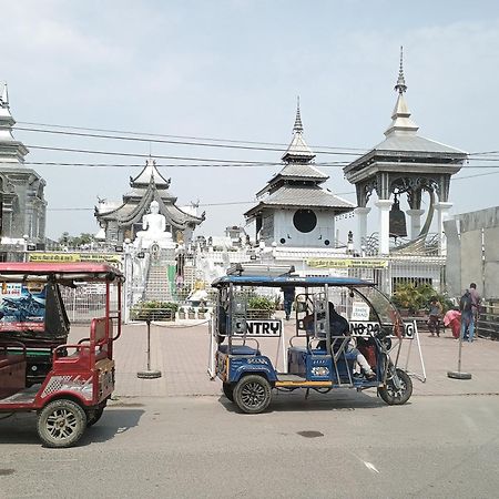 Budha Ashram Guest House Bodh Gaya Esterno foto